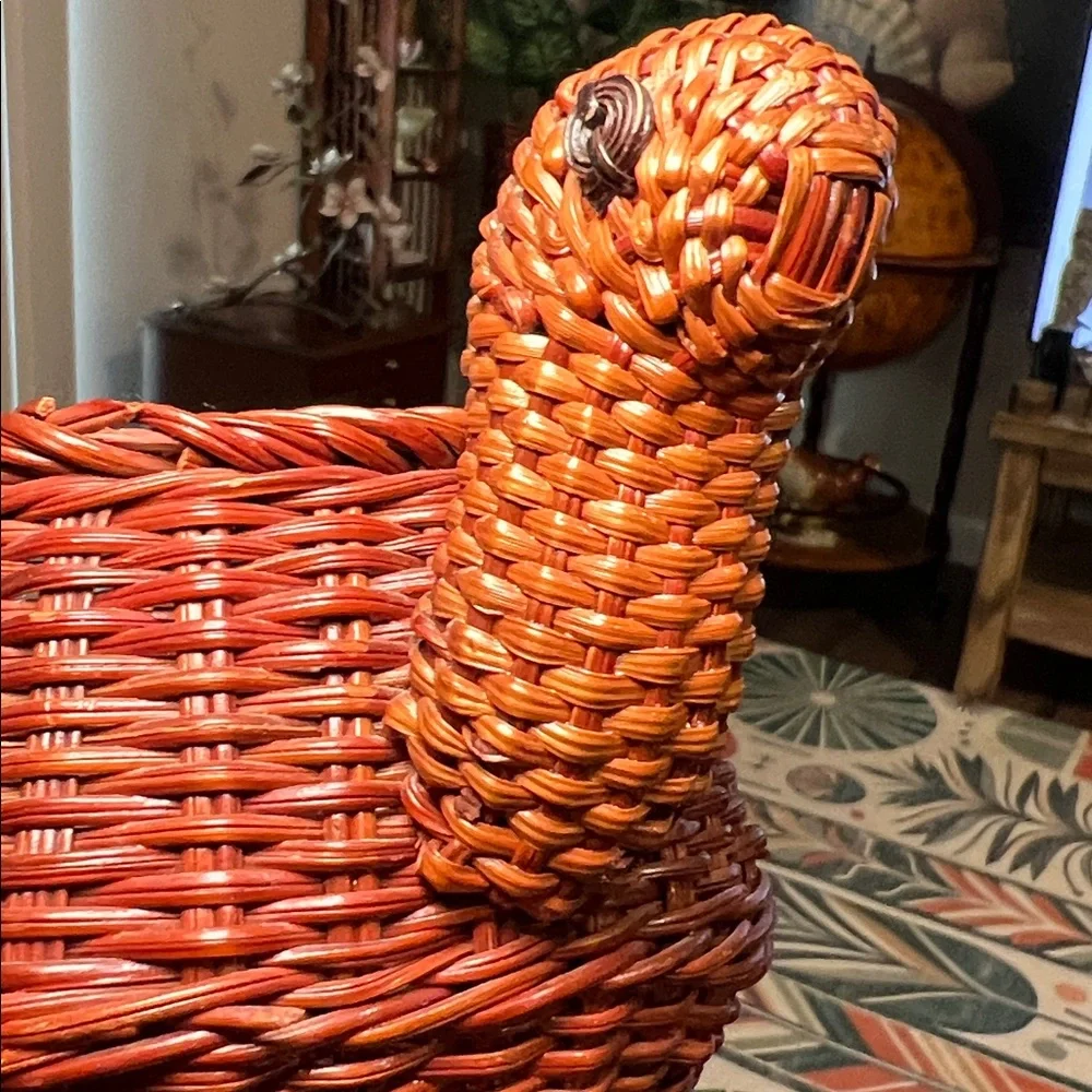 Vintage Boho Handcrafted Woven Turtle Basket Planter Catchall Storage - Picture 7 of 8